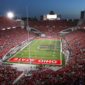 爱游戏娱乐-江苏苏宁球员交流不畅，配合默契待提升